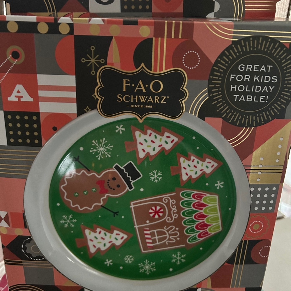 FAO SCHWARTZ 12 piece melamine Christmas dishes